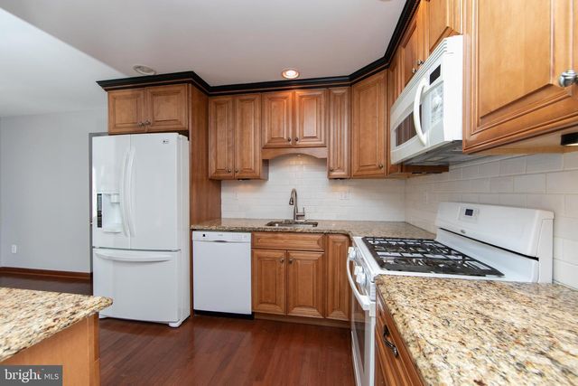 1944 BIRCHWOOD PARK DR N, Cherry Hill, NJ 08003