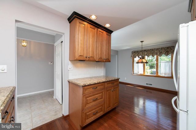 1944 BIRCHWOOD PARK DR N, Cherry Hill, NJ 08003