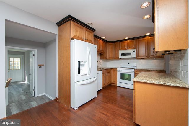 1944 BIRCHWOOD PARK DR N, Cherry Hill, NJ 08003