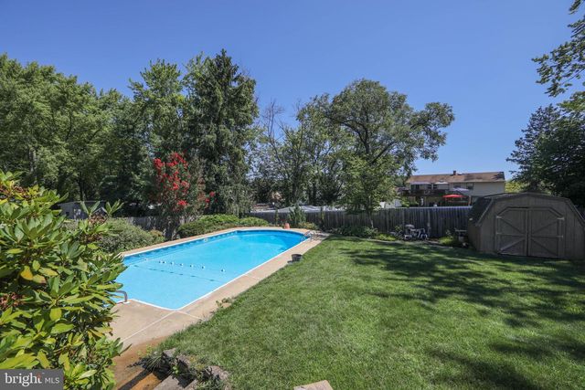 1944 BIRCHWOOD PARK DR N, Cherry Hill, NJ 08003