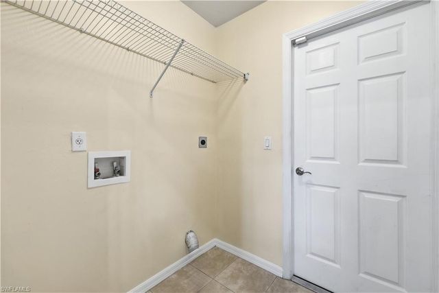 1082 Ridgeway DR, North Fort Myers, FL 33903