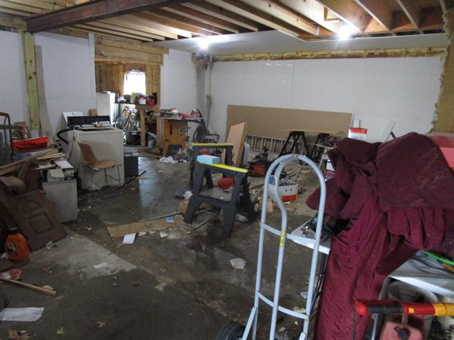 4954 E County Line Road 4954 E County Line Road, Springfield, OH 45502