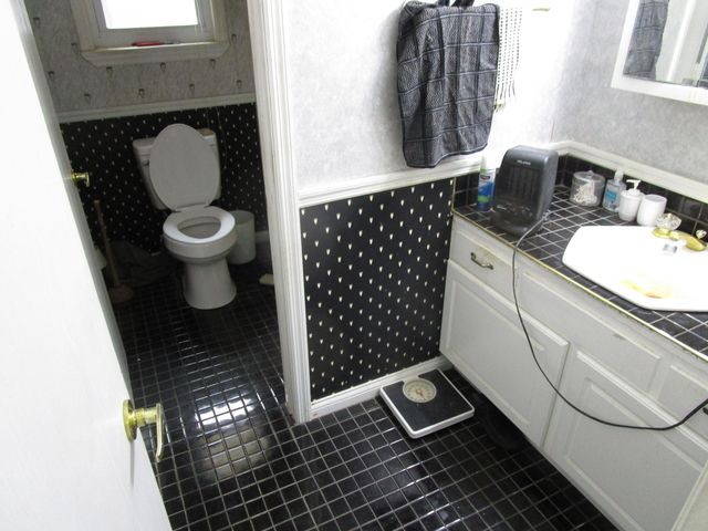 4954 E County Line Road 4954 E County Line Road, Springfield, OH 45502