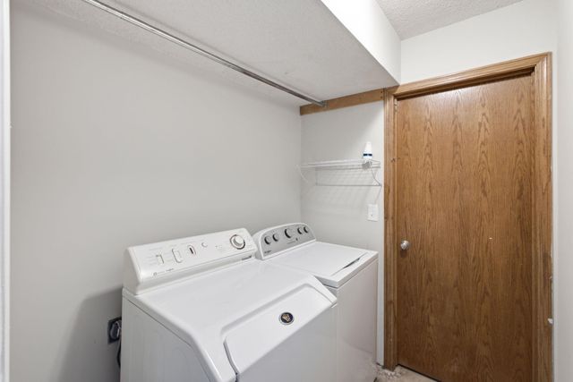 218 E Oak Meadows Rd, Derby, KS 67037