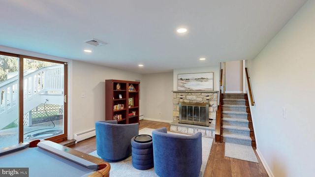 14 N FORGE MANOR DR, Phoenixville, PA 19460