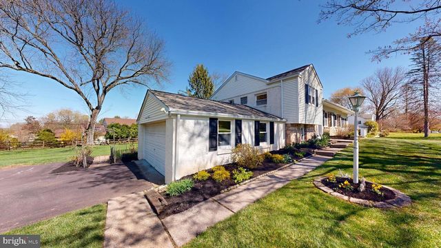 14 N FORGE MANOR DR, Phoenixville, PA 19460