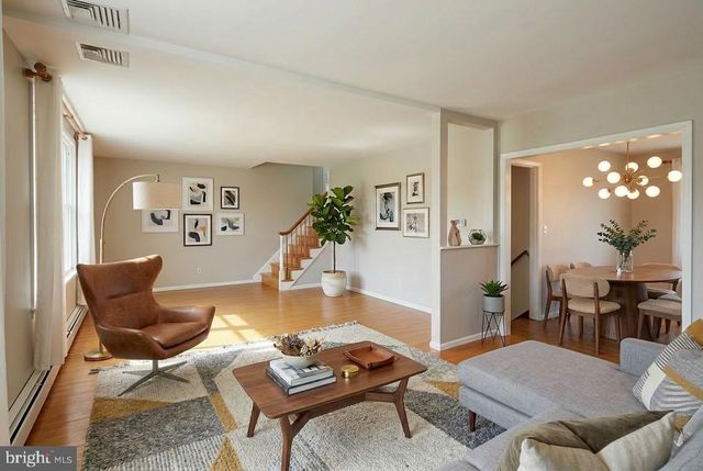 14 N FORGE MANOR DR, Phoenixville, PA 19460