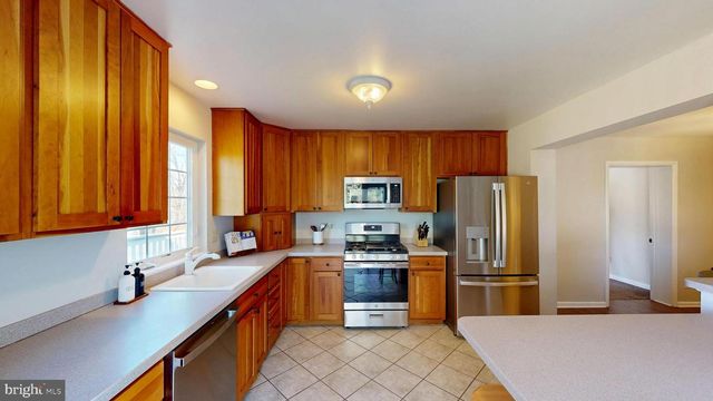 14 N FORGE MANOR DR, Phoenixville, PA 19460