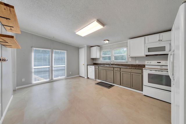 369 Smith RD, Bassett, VA 24055