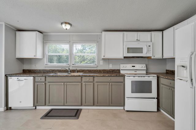 369 Smith RD, Bassett, VA 24055