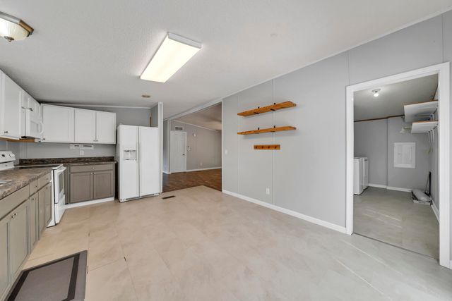 369 Smith RD, Bassett, VA 24055