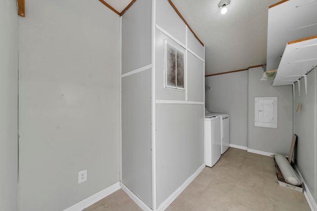 369 Smith RD, Bassett, VA 24055