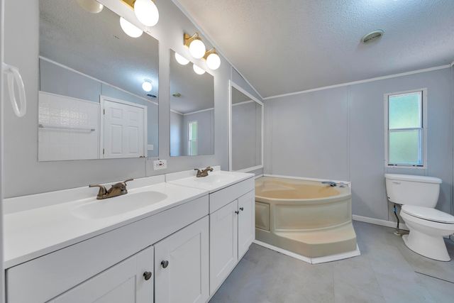 369 Smith RD, Bassett, VA 24055