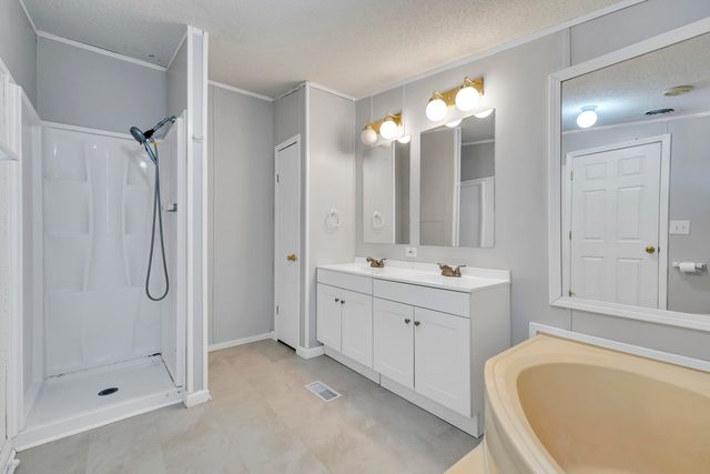 369 Smith RD, Bassett, VA 24055