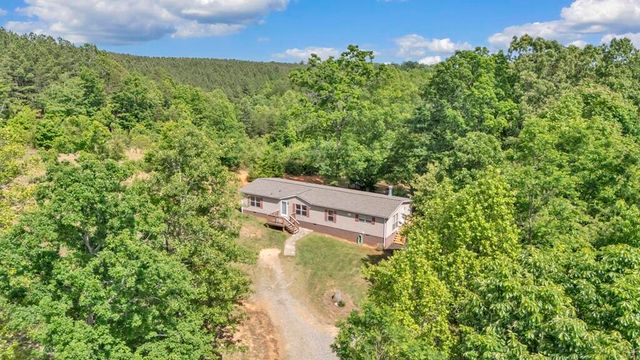 369 Smith RD, Bassett, VA 24055