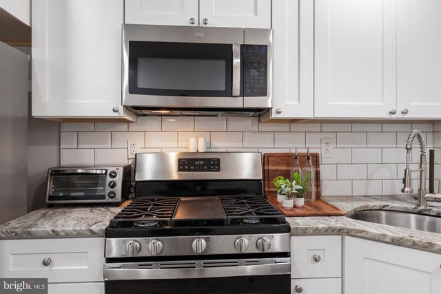 1543 S BAILEY ST, Philadelphia, PA 19146