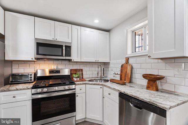 1543 S BAILEY ST, Philadelphia, PA 19146