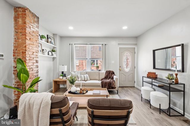 1543 S BAILEY ST, Philadelphia, PA 19146