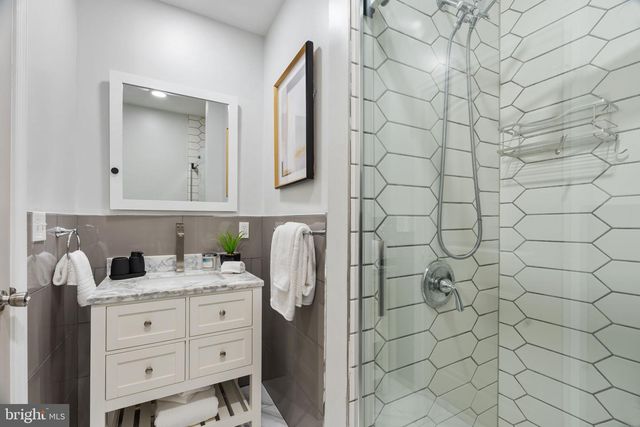 1543 S BAILEY ST, Philadelphia, PA 19146