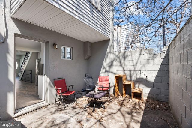 1543 S BAILEY ST, Philadelphia, PA 19146