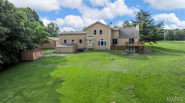 795 Schluersburg Road, Augusta, MO 63332