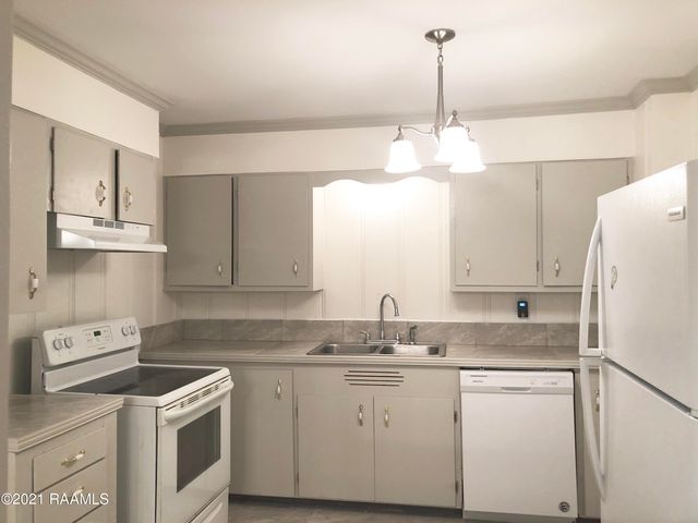 113 Charlene Drive, Lafayette, LA 70501
