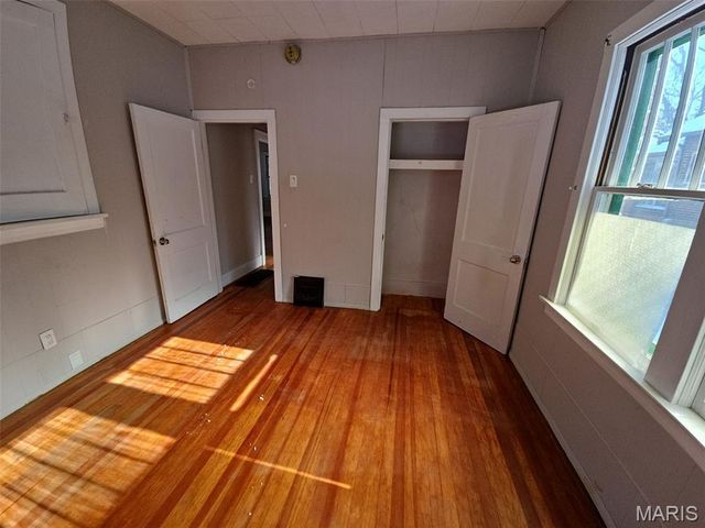 115 Lawrence Avenue, St Louis, MO 63135