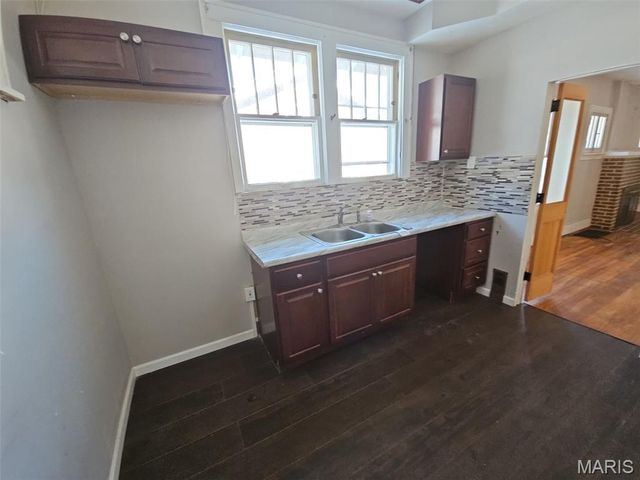 115 Lawrence Avenue, St Louis, MO 63135