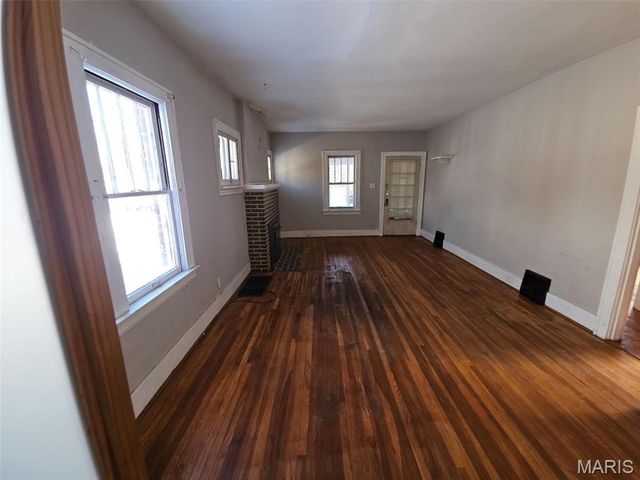 115 Lawrence Avenue, St Louis, MO 63135