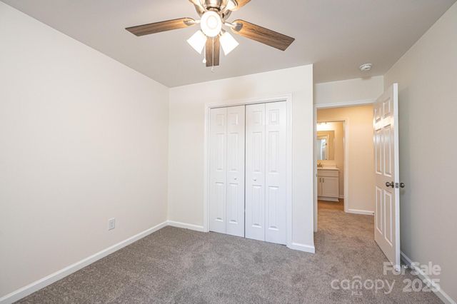 1449 4th Street SW, Hickory, NC 28602