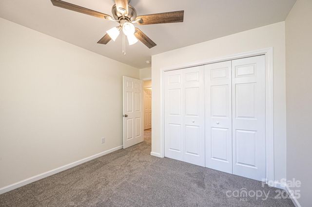 1449 4th Street SW, Hickory, NC 28602