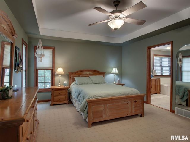 4729 COVINGTON Lane, Quincy, IL 62305