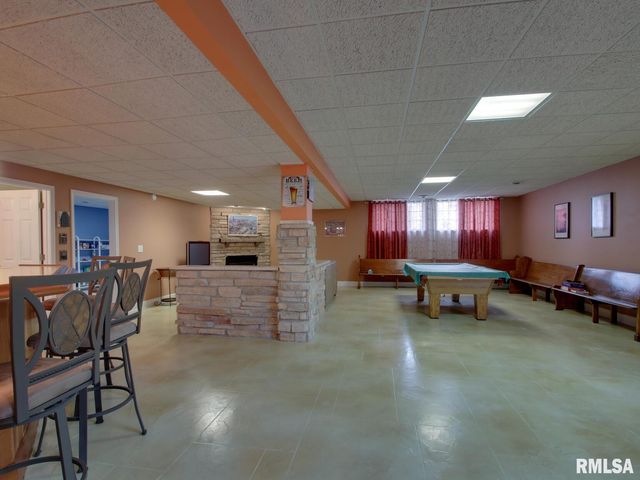 4729 COVINGTON Lane, Quincy, IL 62305