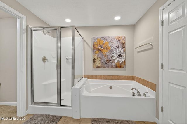 2228 Beach Drive, 401, Gulfport, MS 39507