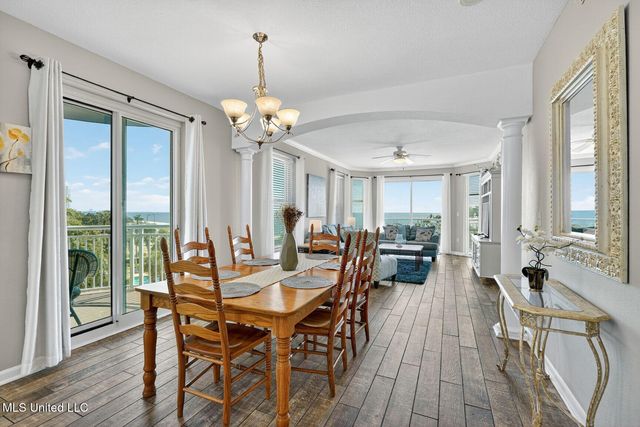 2228 Beach Drive, 401, Gulfport, MS 39507