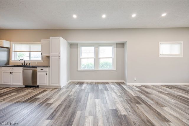 3282 W 38th Street, Cleveland, OH 44109