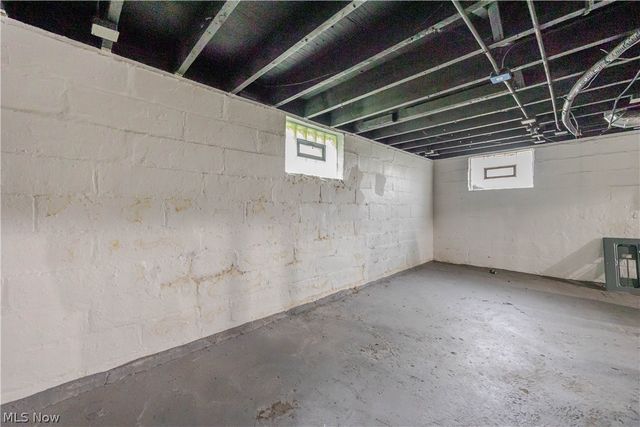 3282 W 38th Street, Cleveland, OH 44109