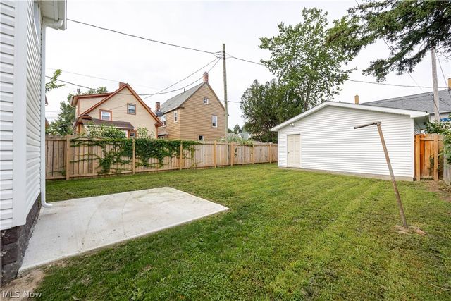 3282 W 38th Street, Cleveland, OH 44109