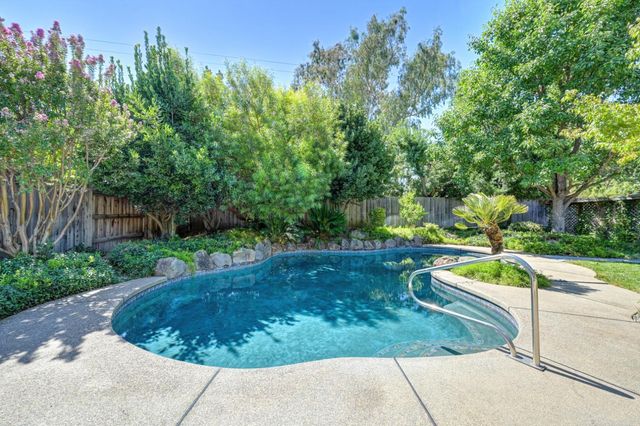 9138 Porto Bella Way, Elk Grove, CA 95624