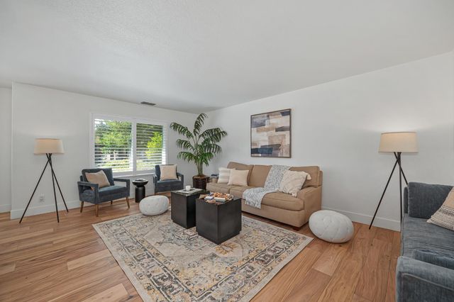 9138 Porto Bella Way, Elk Grove, CA 95624
