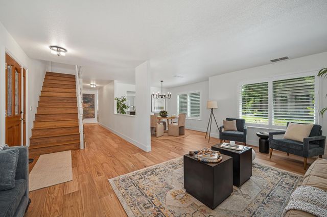 9138 Porto Bella Way, Elk Grove, CA 95624