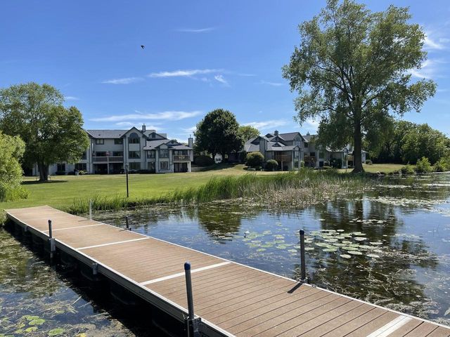 984 Bay View CIRCLE, Mukwonago, WI 53149