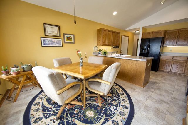 984 Bay View CIRCLE, Mukwonago, WI 53149