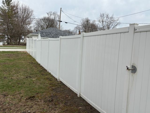 359 W ORLEANS Street, Paxton, IL 60957