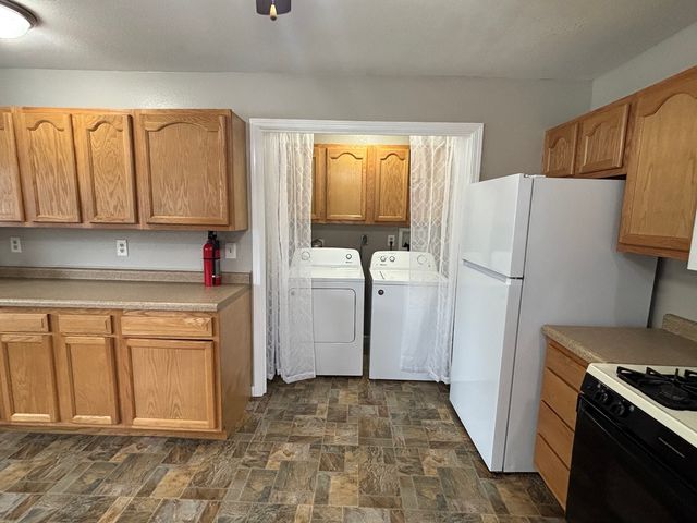 359 W ORLEANS Street, Paxton, IL 60957