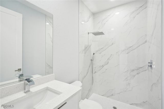 872 Spaulding ST E, Lehigh Acres, FL 33974