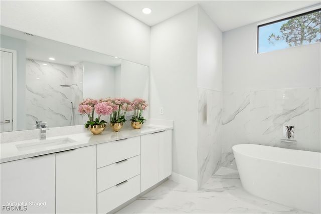 872 Spaulding ST E, Lehigh Acres, FL 33974