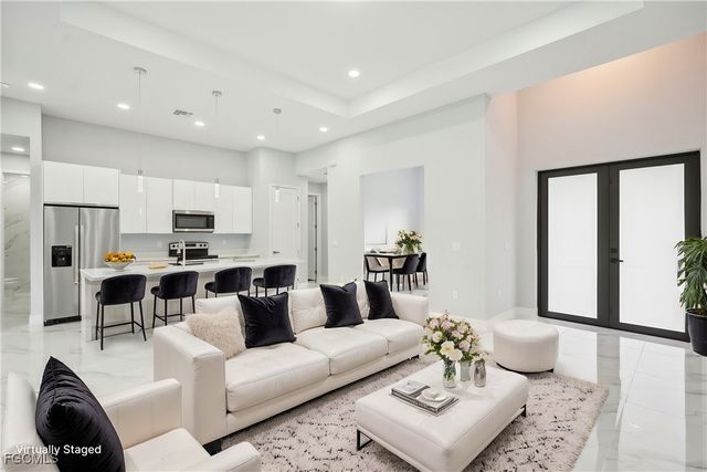 872 Spaulding ST E, Lehigh Acres, FL 33974