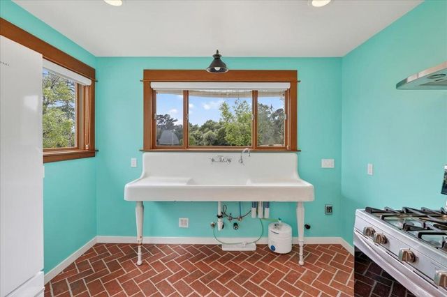 67 Hughes Road, Watsonville, CA 95076