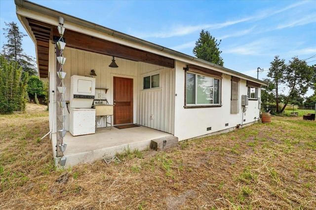 67 Hughes Road, Watsonville, CA 95076